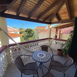  Hébergement de vacances Cosy 2 Bedroom In The Heart Of