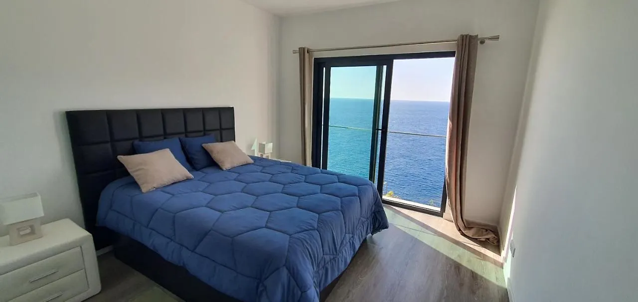 Apartamento T2-5M Aeroporto Cr7 Santa Cruz  Appartement