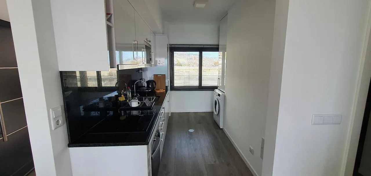 Apartamento T2-5M Aeroporto Cr7 Santa Cruz  0*, Santa Cruz (Madeira)