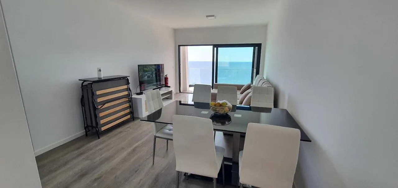 Apartamento T2-5M Aeroporto Cr7 Santa Cruz